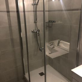 douche simple moderne